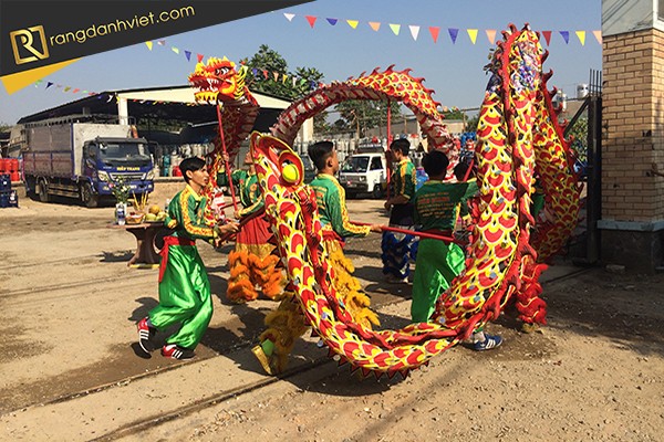 cung cấp dịch vụ múa rồng