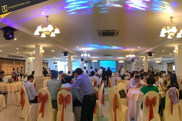 Không gian sự kiện lễ mở bán