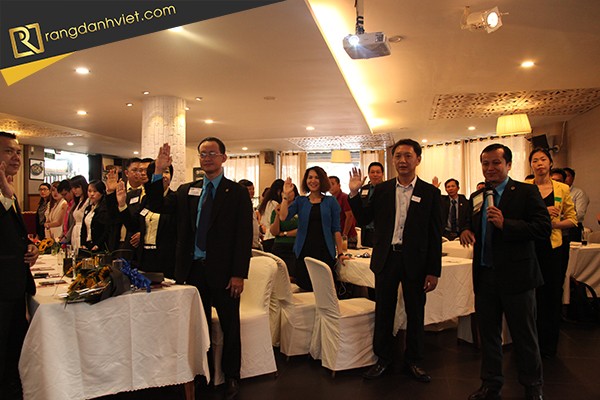 không gian buổi lễ chuyển giao ban điều hành của BNI