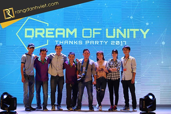 Ekip chạy sự kiện