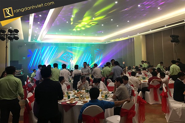 Tiệc trong hội nghị