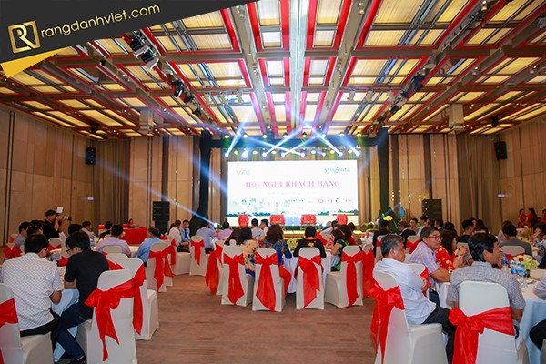 Tổ chức hội nghị tri ân khách hàng 2