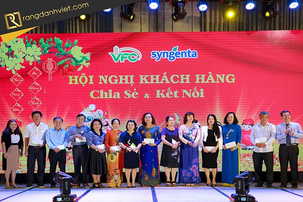 Tổ chức hội nghị tri ân khách hàng  4