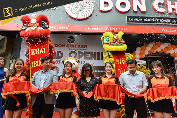 Khai trương cửa hàng donchicken