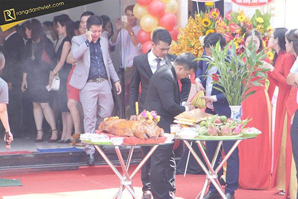 mâm cúng khai trương đầu năm