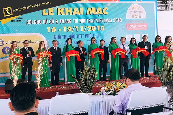 Khai mạc hội chợ đồ gỗ Liên Minh
