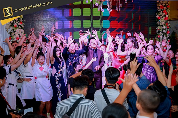 Bế mạc chương trình khai trương