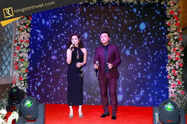 Ca sĩ Tuấn Hưng - Lệ Quyên