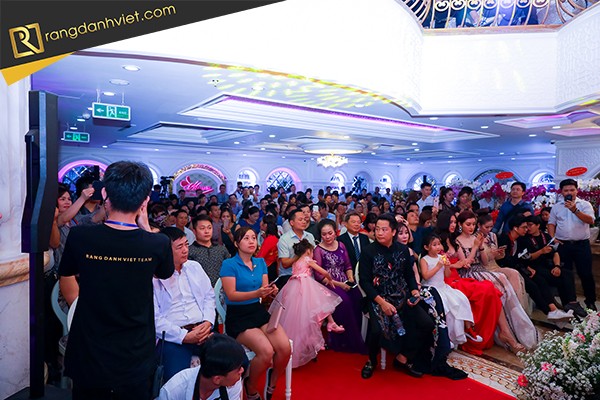 Không gian chương trình khai trương