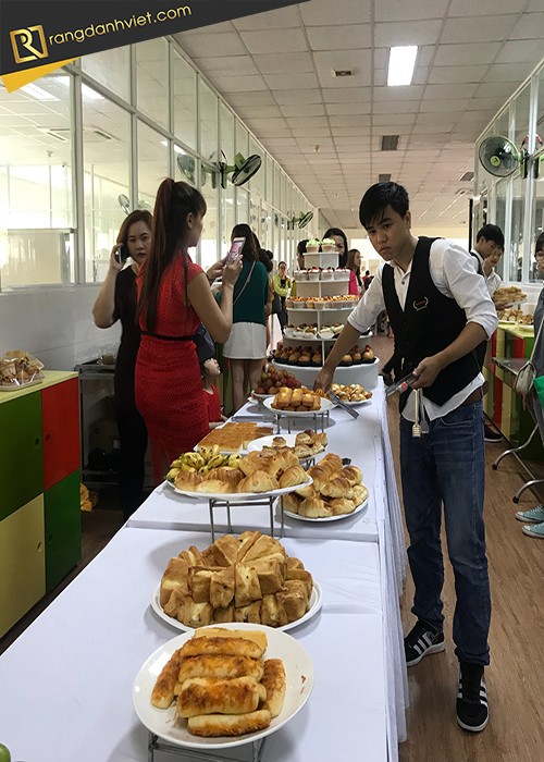 Cách thu hút khai trương cửa hàng