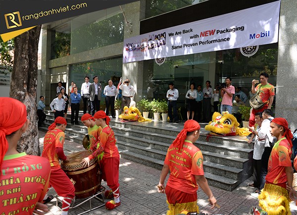 tổ chức sự kiện khai trương