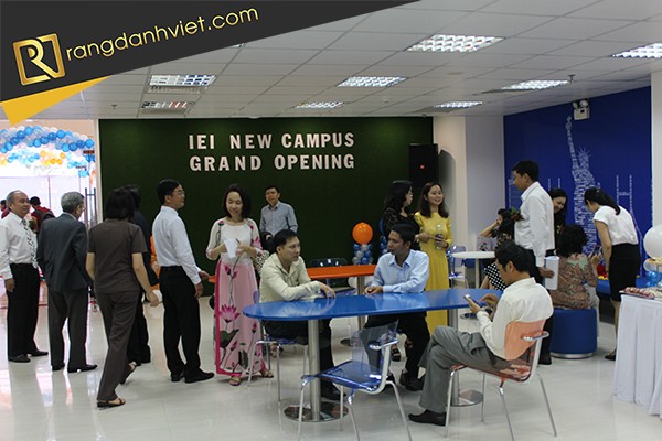 Khai trương văn phòng dầu nhớt TAT Petroleum 1