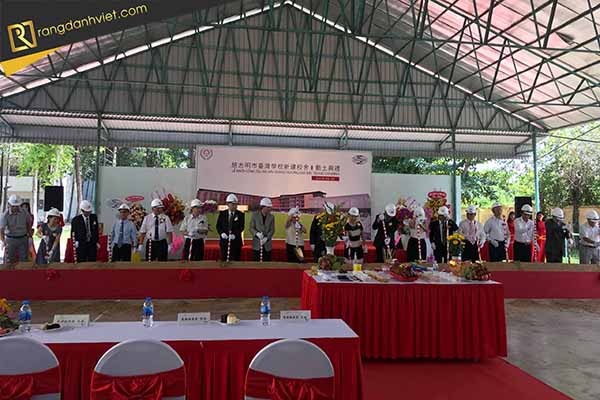 Lễ khởi công trường học