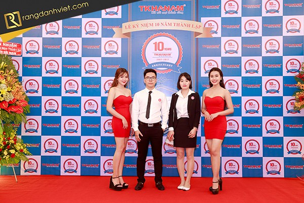 lê tan trong lễ kỷ niệm