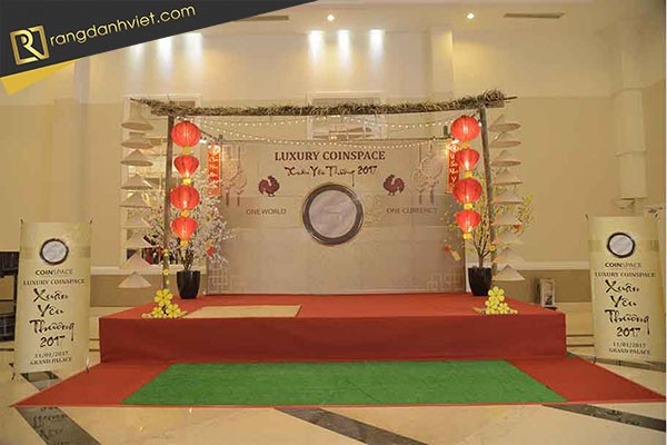 Chủ đề tất niên