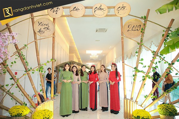 Tiệc Cuối Năm Thú Vị Với Sự Hòa Quyện Truyền Thống, Hiện Đại