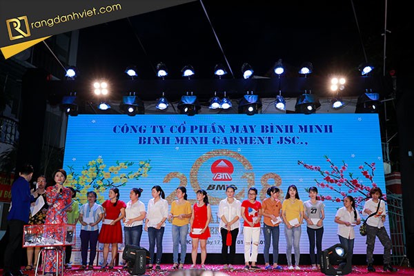 Tổ Chức Tất Niên - May Bình Minh
