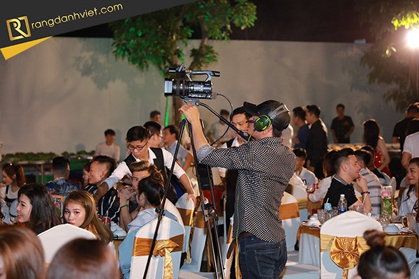 Quay phim sự kiện tất niên