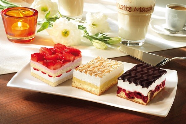 bánh tiramisu cho tiệc tất niên công ty