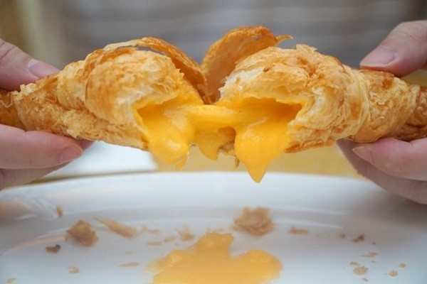 bánh sừng bò cho tiệc tất niên