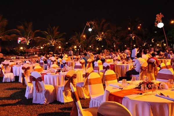 ưu điểm khi tổ chức sự kiện tất niên ngoài trời